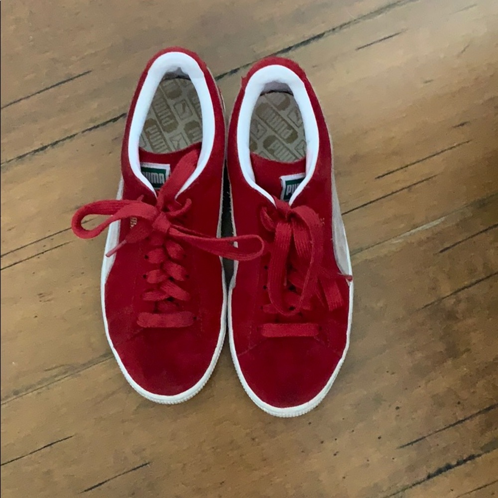 RED PUMAS